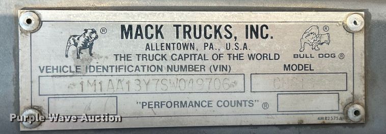 image for item EK4958 1995 Mack CH613 fertilizer delivery truck