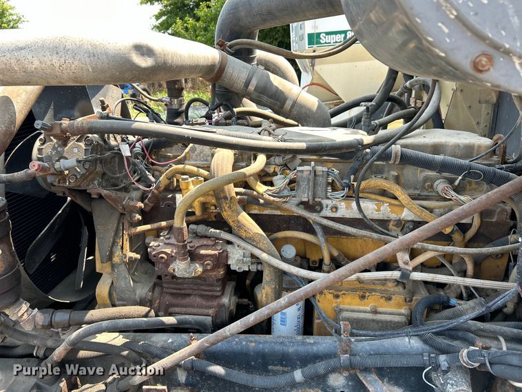 image for item EK4959 1991 International  9400 fertilizer delivery truck