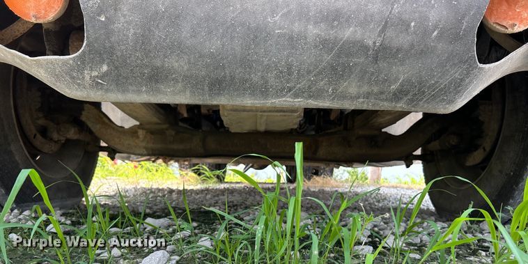 image for item EK4959 1991 International  9400 fertilizer delivery truck