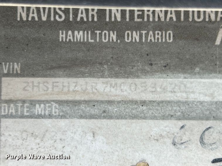 image for item EK4959 1991 International  9400 fertilizer delivery truck