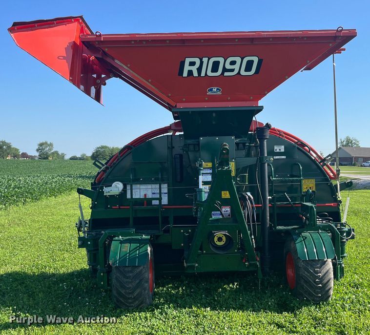 image for item EK8804 2020 Richiger R1090 grain bagger 