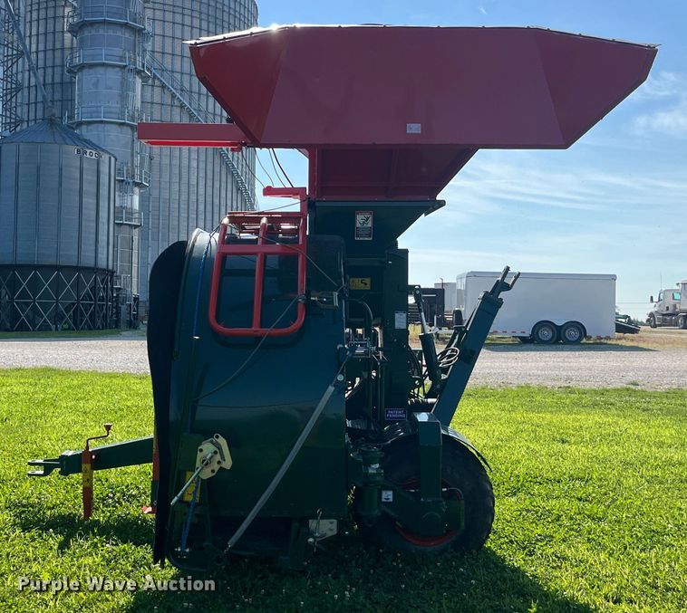 image for item EK8804 2020 Richiger R1090 grain bagger 