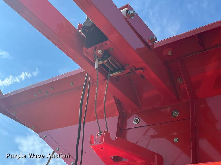 image for item EK8804 2020 Richiger R1090 grain bagger 