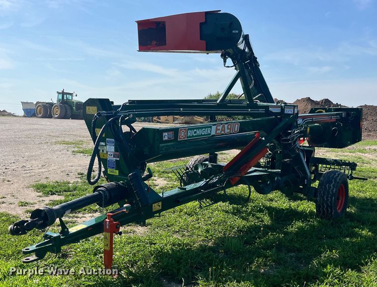 image for item EK8805 2022 Richiger EA910 grain bag unloader