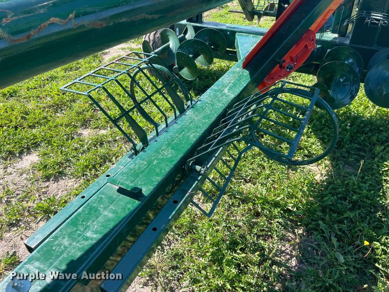 image for item EK8805 2022 Richiger EA910 grain bag unloader