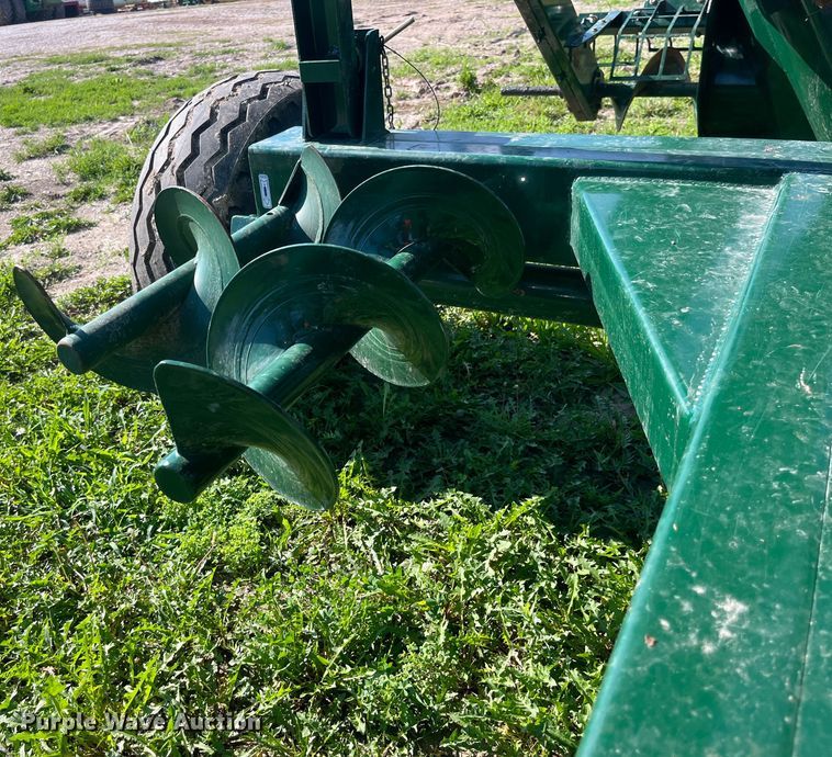 image for item EK8805 2022 Richiger EA910 grain bag unloader