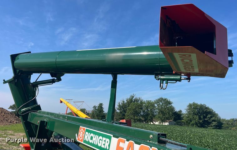image for item EK8805 2022 Richiger EA910 grain bag unloader