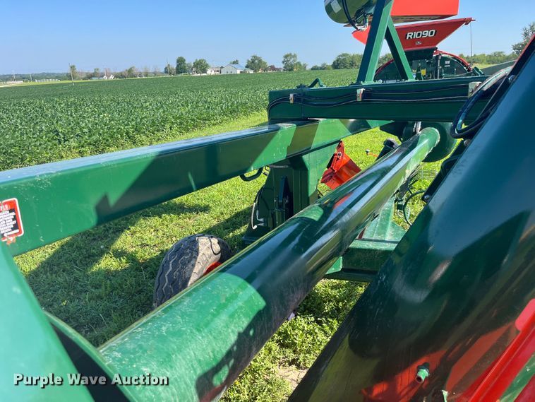 image for item EK8805 2022 Richiger EA910 grain bag unloader