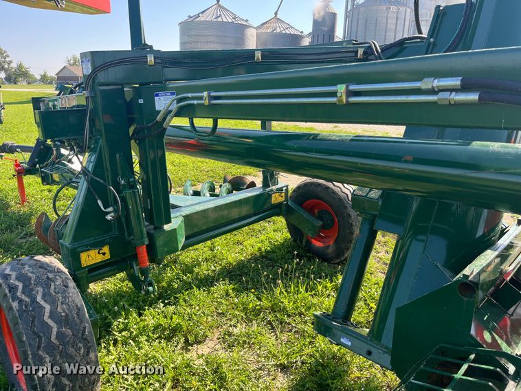 image for item EK8805 2022 Richiger EA910 grain bag unloader