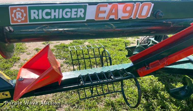 image for item EK8805 2022 Richiger EA910 grain bag unloader