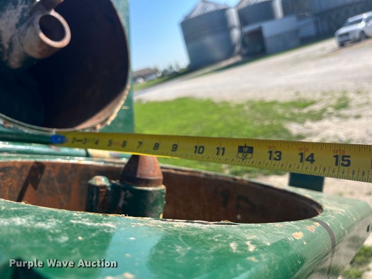 image for item EK8805 2022 Richiger EA910 grain bag unloader