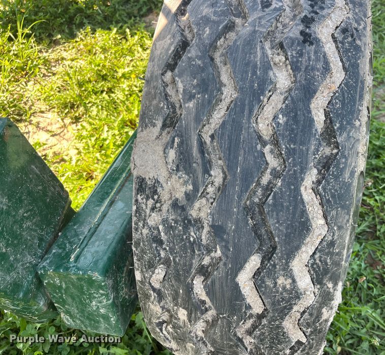 image for item EK8805 2022 Richiger EA910 grain bag unloader