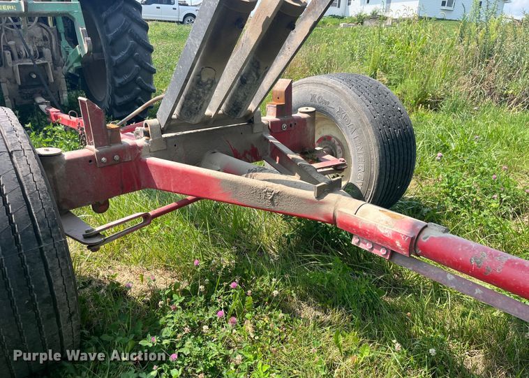 image for item EK8814 Gnuse silage dump wagon