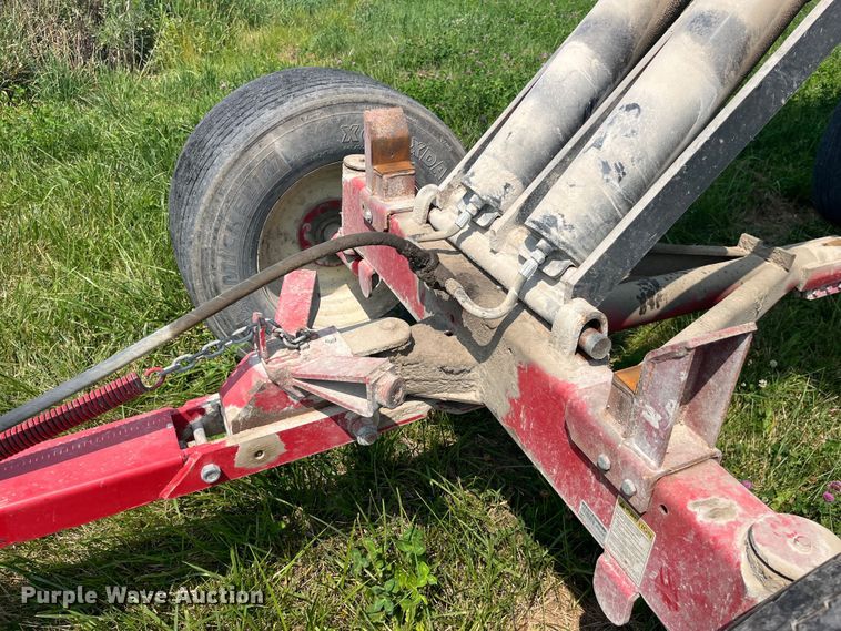 image for item EK8814 Gnuse silage dump wagon