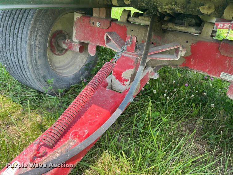 image for item EK8814 Gnuse silage dump wagon