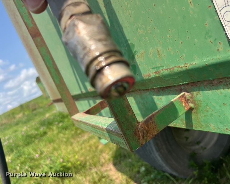 image for item EK8815 Gnuse silage dump wagon
