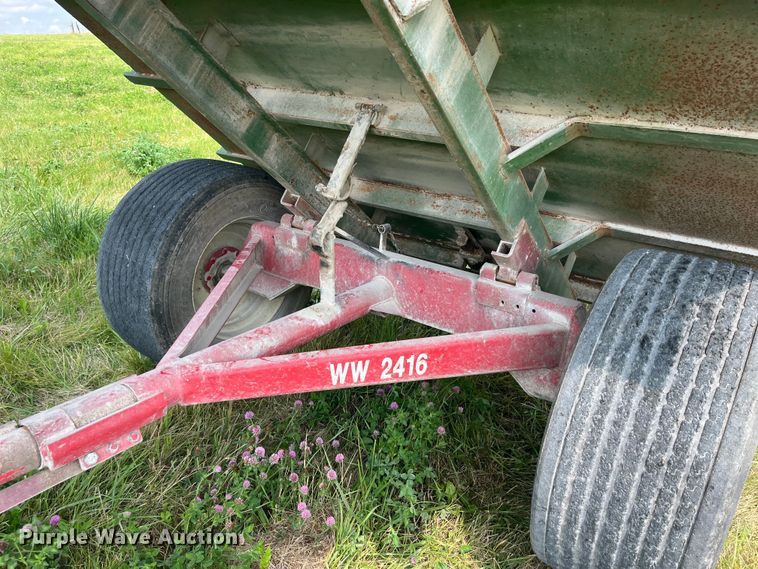 image for item EK8815 Gnuse silage dump wagon