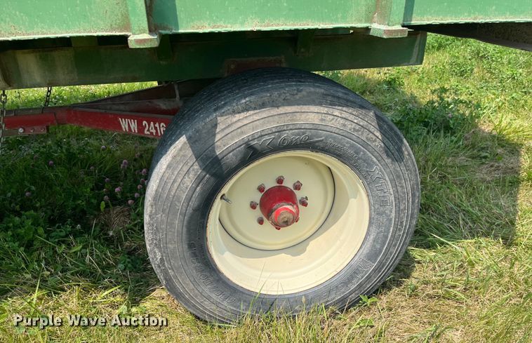 image for item EK8815 Gnuse silage dump wagon