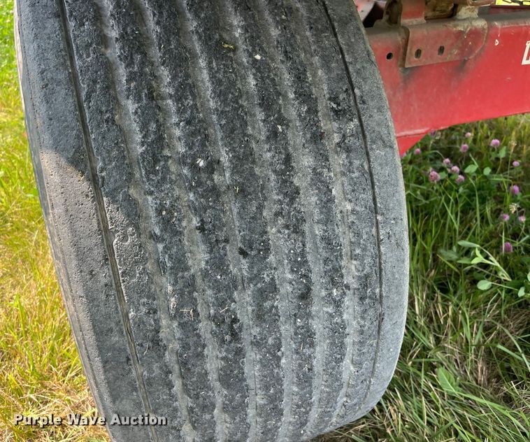 image for item EK8815 Gnuse silage dump wagon