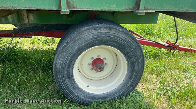 image for item EK8815 Gnuse silage dump wagon