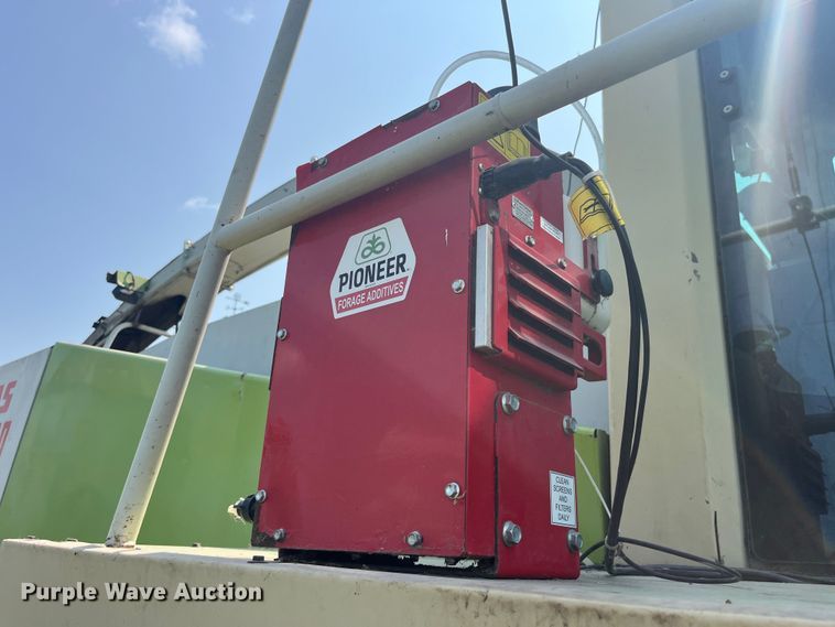 image for item EK8816 1998 Claas 840 Jaguar  forage harvester