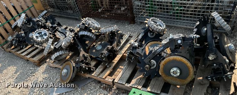 image for item LF9783 (12) row cleaners