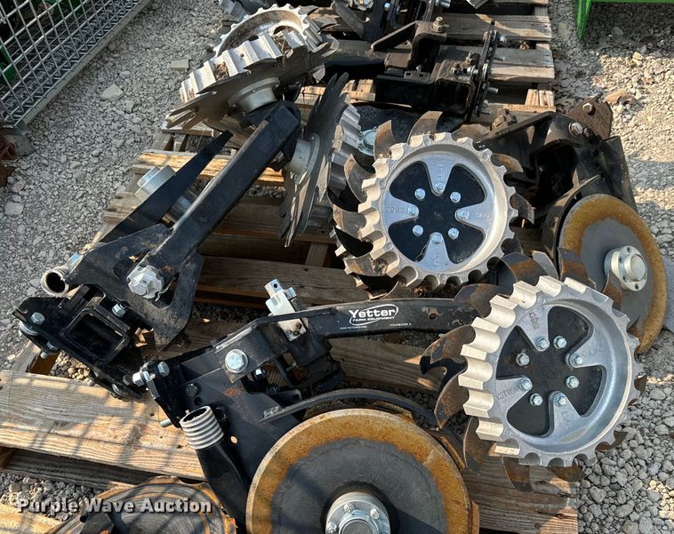 image for item LF9783 (12) row cleaners