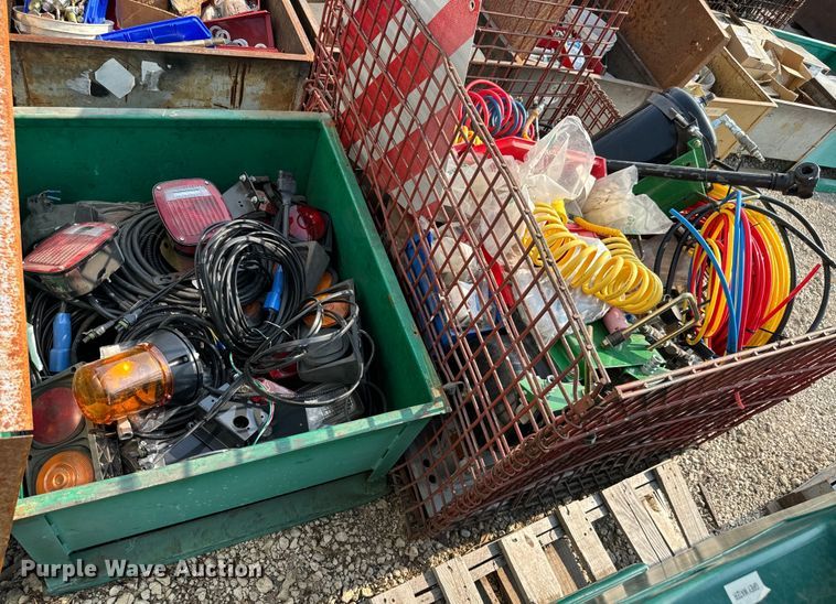 image for item LF9784 Planter parts