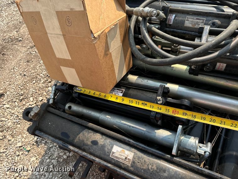 image for item LF9792 Hydraulic cylinders 