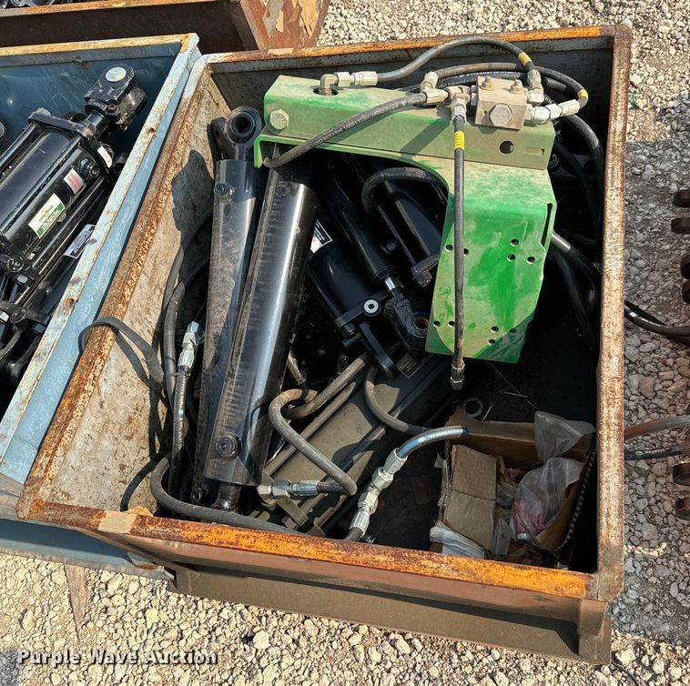 image for item LF9792 Hydraulic cylinders 