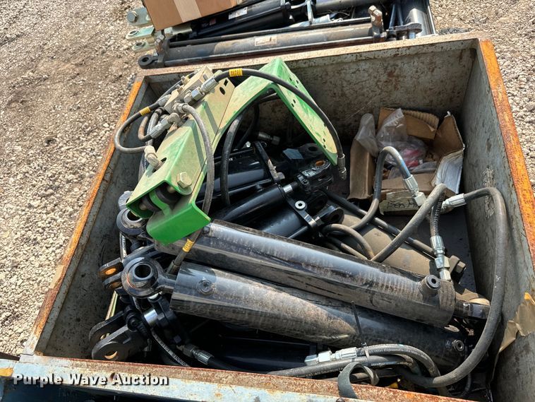 image for item LF9792 Hydraulic cylinders 