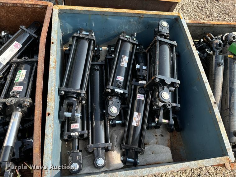 image for item LF9792 Hydraulic cylinders 