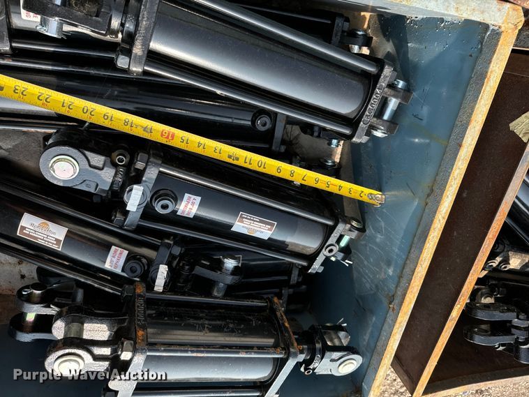 image for item LF9792 Hydraulic cylinders 