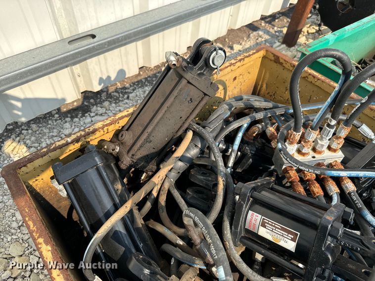 image for item LF9792 Hydraulic cylinders 