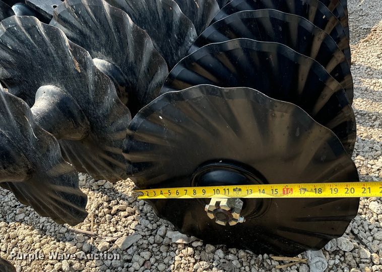 image for item LF9798 (5) vertical tillage disks