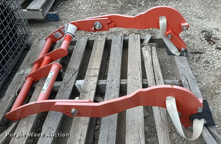 image for item LF9808 Kubota  M3860 tractor grille guard