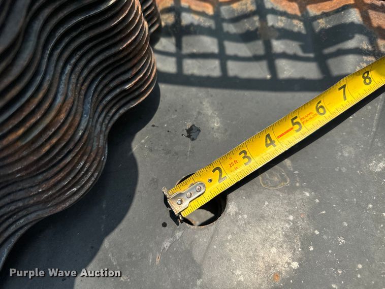 image for item LF9811 Approximately 86 vertical tillage disks