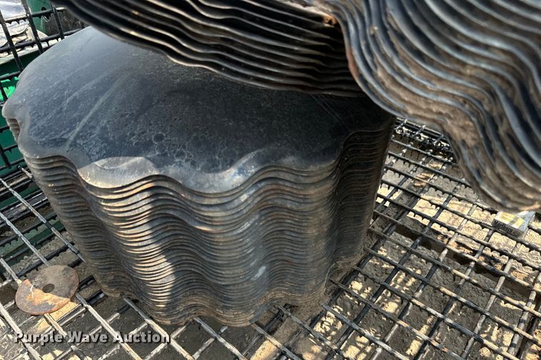 image for item LF9814 Approximately 93 vertical tillage disks 