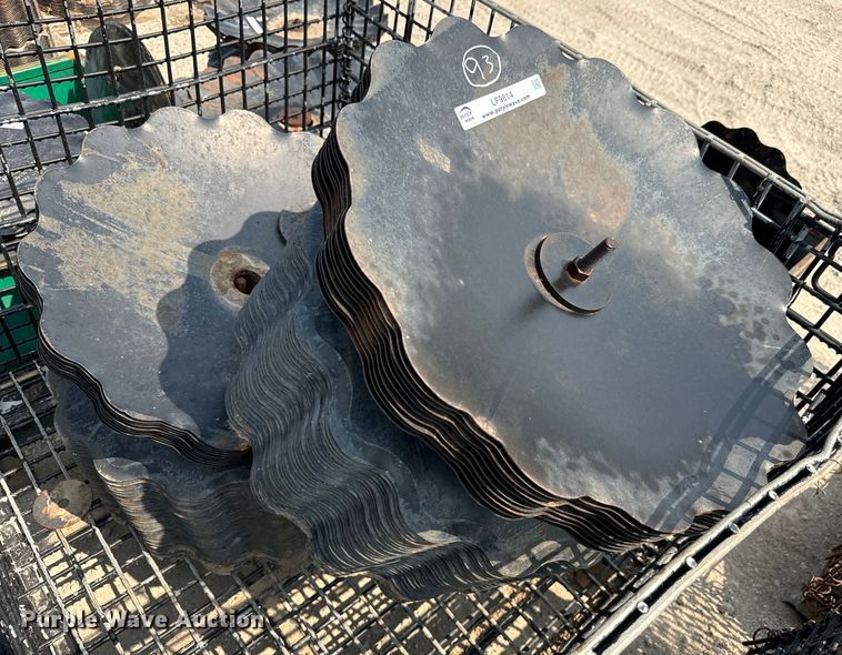 image for item LF9814 Approximately 93 vertical tillage disks 