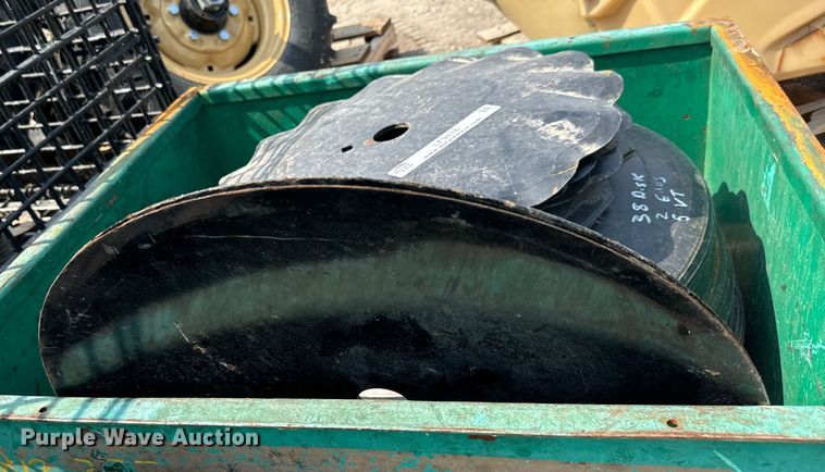 image for item LF9816 (38) disks