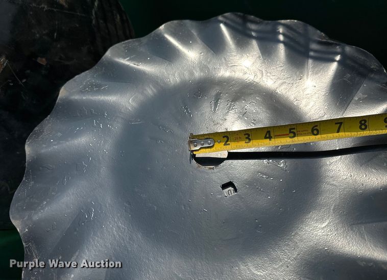 image for item LF9816 (38) disks