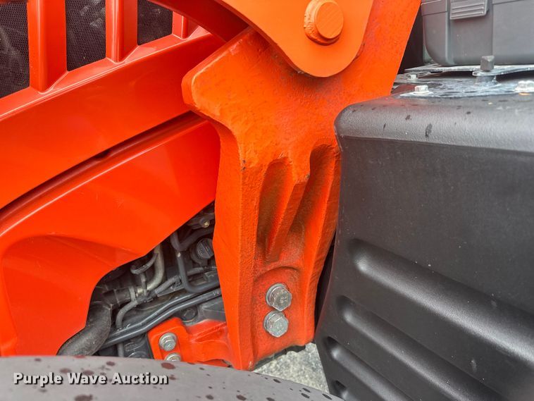 image for item LR9402 2019 Kubota M7-171 Premium MFWD tractor
