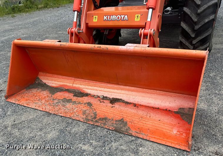 image for item LR9402 2019 Kubota M7-171 Premium MFWD tractor