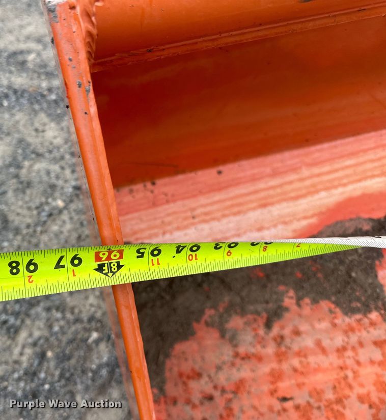 image for item LR9402 2019 Kubota M7-171 Premium MFWD tractor