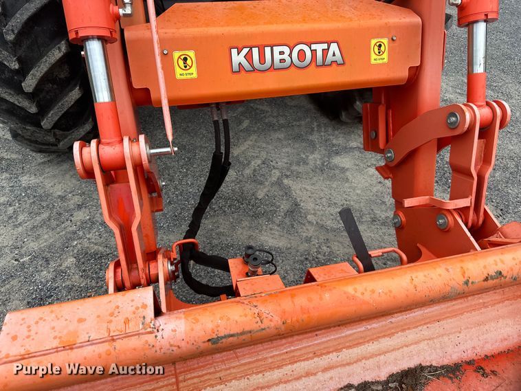 image for item LR9402 2019 Kubota M7-171 Premium MFWD tractor