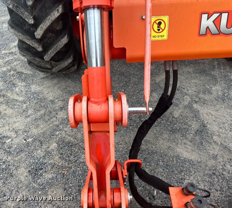 image for item LR9402 2019 Kubota M7-171 Premium MFWD tractor
