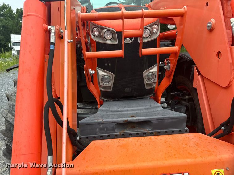 image for item LR9402 2019 Kubota M7-171 Premium MFWD tractor