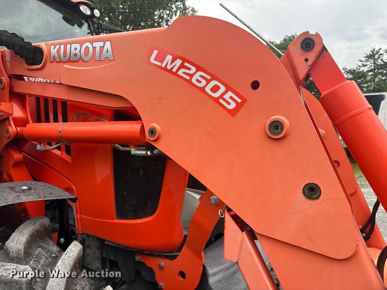 image for item LR9402 2019 Kubota M7-171 Premium MFWD tractor