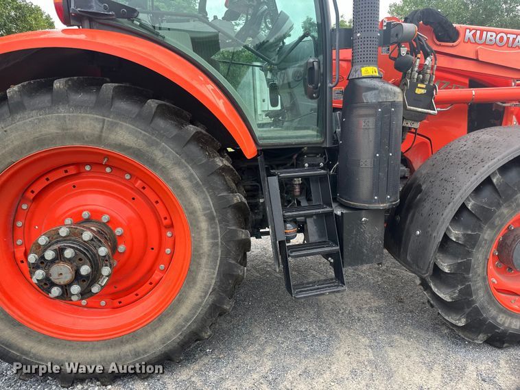 image for item LR9402 2019 Kubota M7-171 Premium MFWD tractor