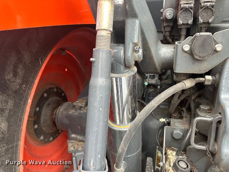 image for item LR9402 2019 Kubota M7-171 Premium MFWD tractor